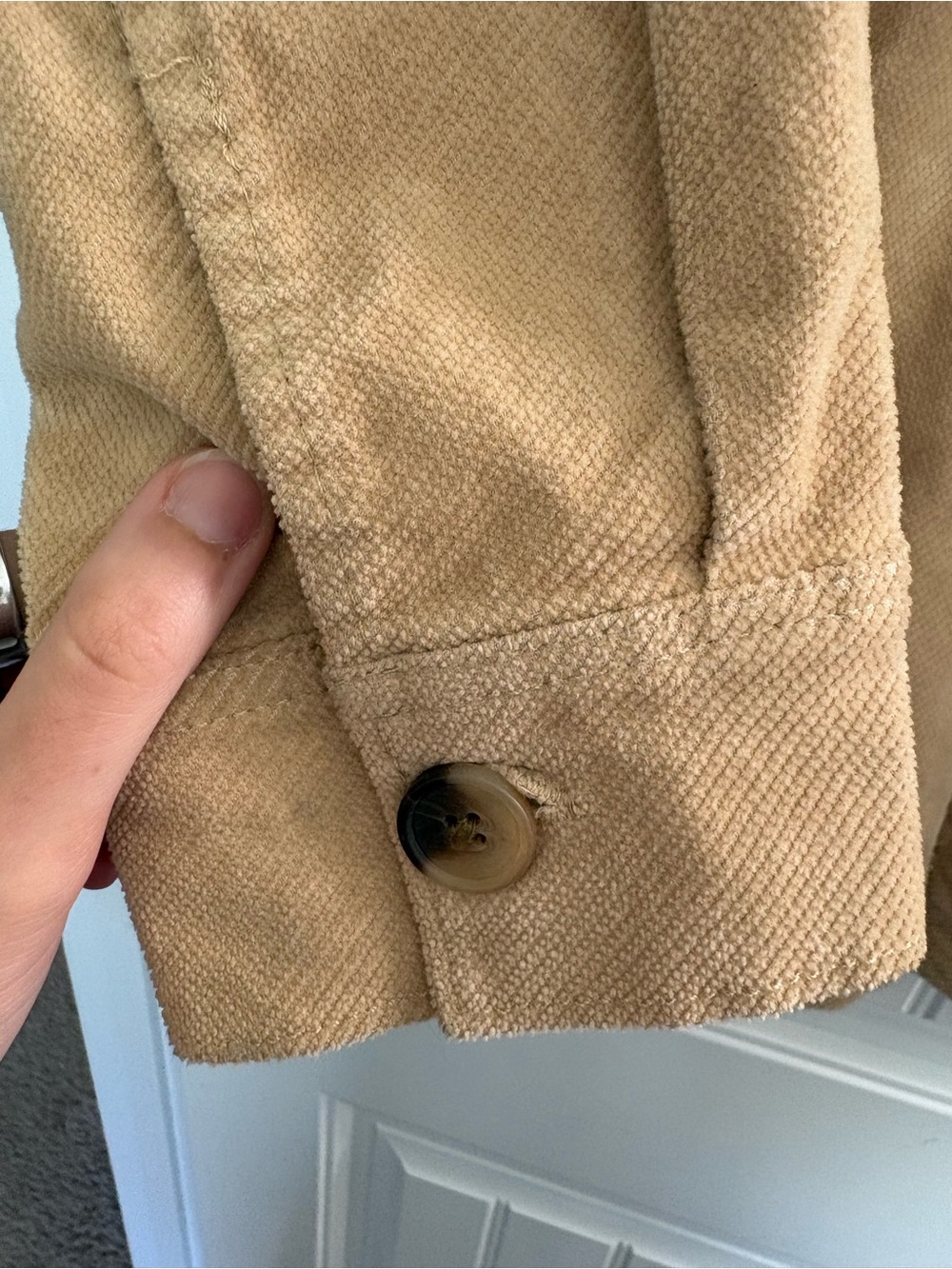 Forever 21 Women’s oversized Beige Corduroy Shacket - Picture 4 of 7